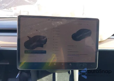 2025 Tesla Model Y Long Range Dual Motor Rear-Wheel Drive из США, поврежденный, VIN 7SAYGDED8SF266679